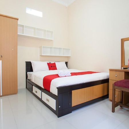 Reddoorz Syariah Near Untag Banyuwangi Hotel Banyuwangi  Exterior photo