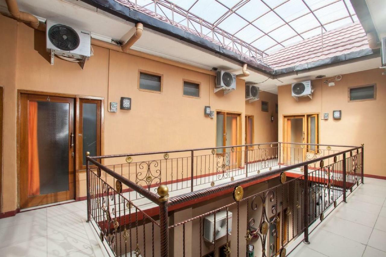 Reddoorz Syariah Near Untag Banyuwangi Hotel Banyuwangi  Exterior photo